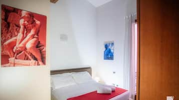 Iron/ironing board, free WiFi