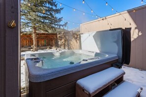 Outdoor spa tub - Scenic Colorado Retreat w/ Hot Tub & Mountain Views (Salida)