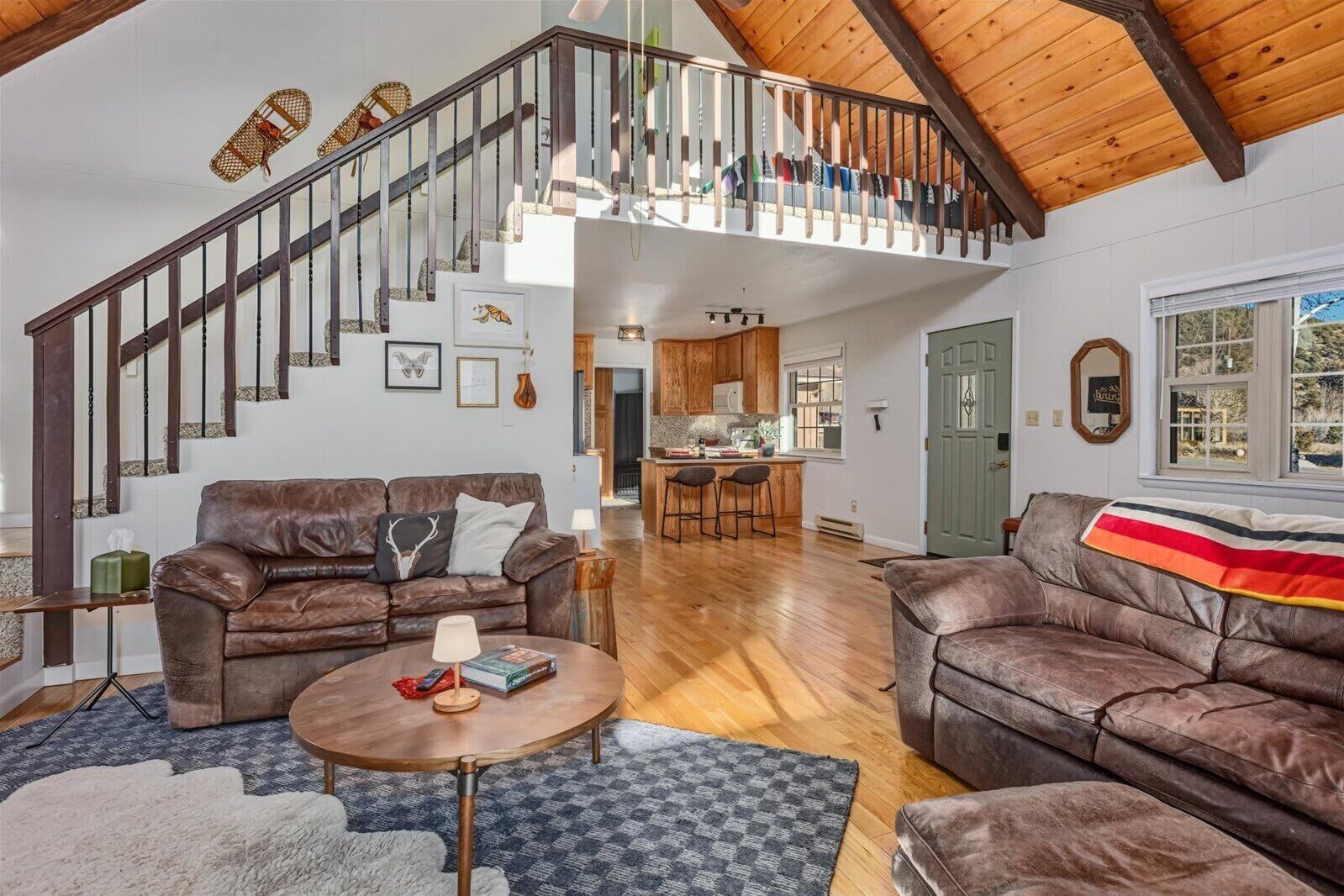 TV, fireplace, stereo, offices