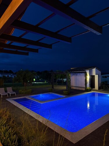 LUXURY COZY HOME PBD51