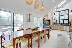 Dining Room - A Modern, Ultra Chic 5-bedroom Beach Home in Charming East Hampton! (East Hampton)