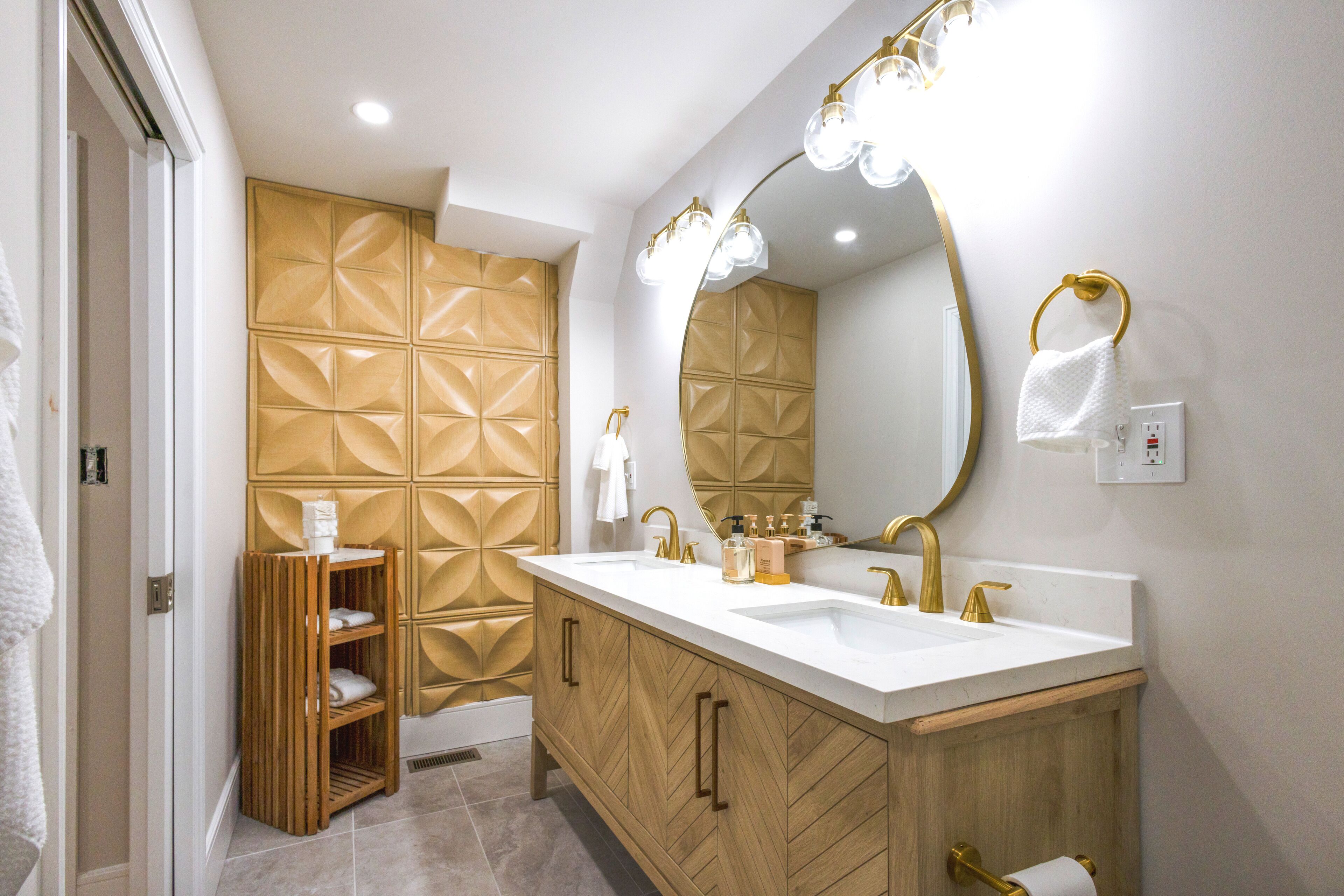Bathroom #2 (Primary Downstairs)