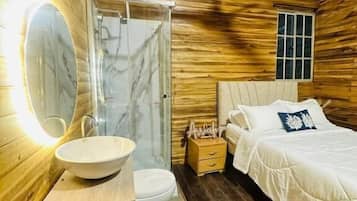 Double Room, Balcony, Garden View | Bathroom