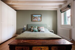 2 bedrooms, iron/ironing board, WiFi, bed sheets - Gorgeous Apartment in the Heart of Venice (Venezia)