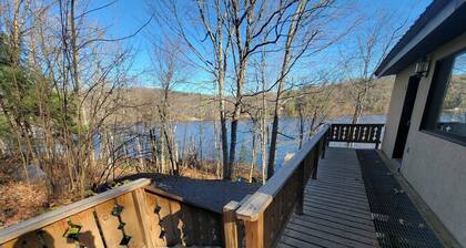 LAKEFRONT 5-bedroom Chateau Getaway at Whitecap Mountains Resort Units 2 & 4