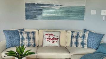 Fernseher, Kamin, Videospiele, Arbeitsbereiche