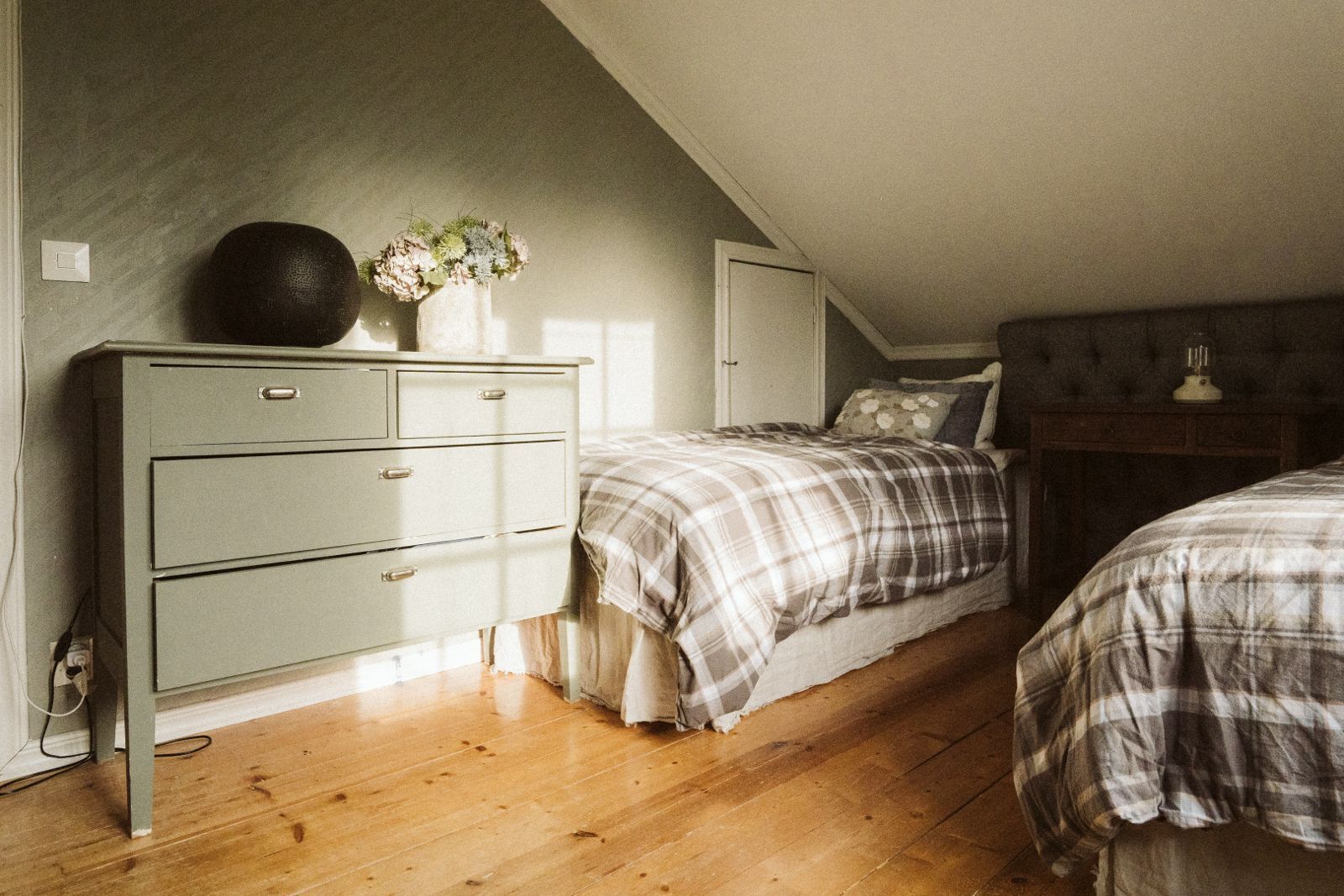 6 室のベッドルーム、アイロン / アイロン台、WiFi、ベッドシーツ