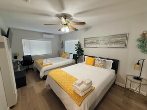 1 soverom, strykejern/-brett, wi-fi (inkludert) og sengetøy