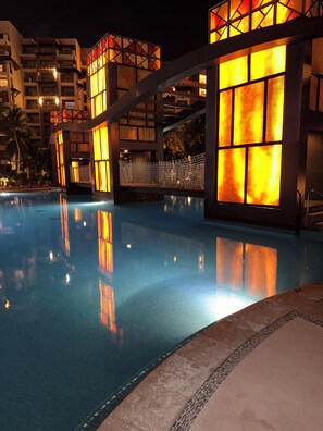 Pool - Charming Garza 5+ Diamond resort in Cancún, enjoy and relax! (Cancún)