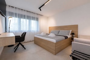 4 chambres, fer et planche à repasser, Wi-Fi gratuit, draps fournis