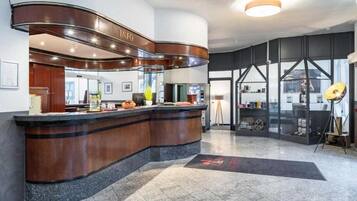 Bar (in der Unterkunft)