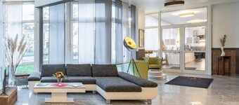 阿斯托里亞城市度假村 by 梅伯格