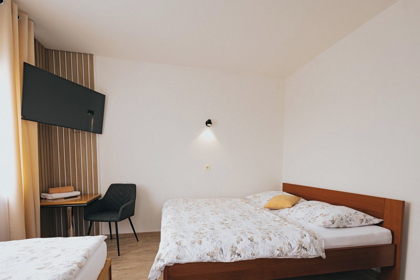 Triple Room, Balcony, Garden View