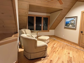 Interior - Welcoming 2-bedroom house, wooded lot in charming Dublin (Dublin)