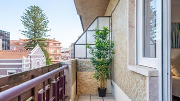 Deluxe Double Room, City View | Property grounds