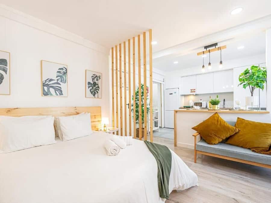 Studio, Balcony, City View | Iron/ironing board, free WiFi