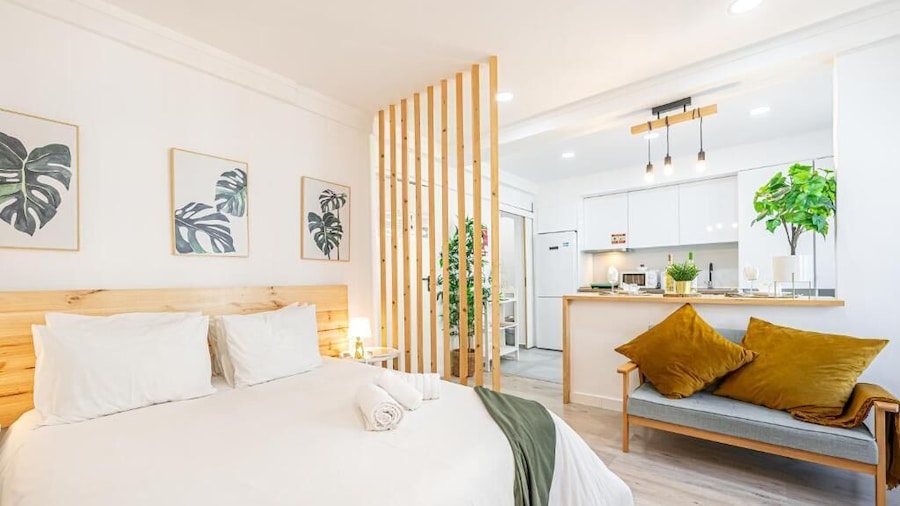 Santos Mattos Guesthouse & Apartments by Lisbon with Sintra