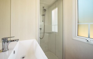 Shower - Nice (sta)caravan in Pula with house sea view (Pula)