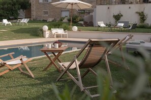 Indoor pool, a heated pool - Les Enfants d'Abord - SAINT GERMAIN AU MONT D'OR (SAINT GERMAIN AU MONT D'OR)