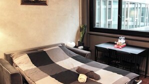 1 bedroom, WiFi, bed sheets - Central Cozy Apartment Paris 2nd District (Paris)