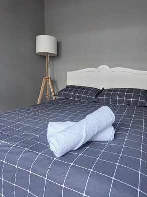 1 bedroom, WiFi, bed sheets - Central Cozy Apartment Paris 2nd District (Paris)