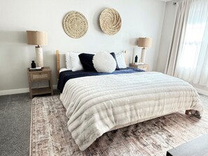 Tabla de planchar con plancha, Internet, ropa de cama