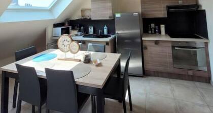 "Les roses de Malo les bains" Apartment with mezzanine, close to the beach