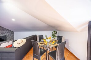 Dining - Casa da Achada by Your Key (Santana)