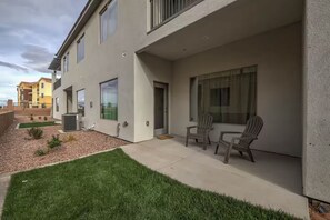 Terrace/patio - @ Zion Village PickleBall+Basketball Heated Pool (Hurricane)