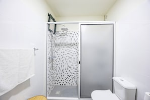 Bathroom - Serenity View by YOUR KEY (Funchal)