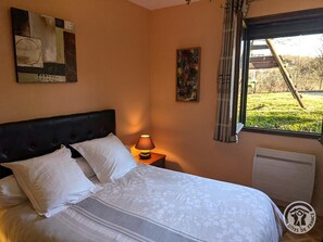 2 bedrooms, iron/ironing board, travel cot, free WiFi - Les Griottes - SAIN-BEL (SAIN-BEL)
