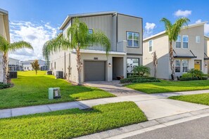 Exterior - Free Waterpark, Heated Pool just minutes to Disney (Kissimmee)