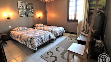 Cuna de viaje y wifi gratis