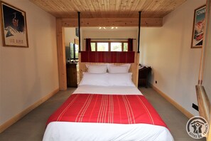 3 bedrooms, travel cot, free WiFi