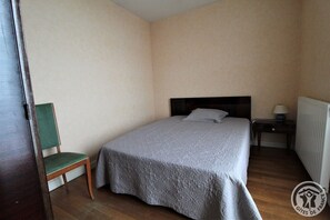 2 bedrooms, free WiFi - Gîte de la Panoncelière 2 (RONTALON)