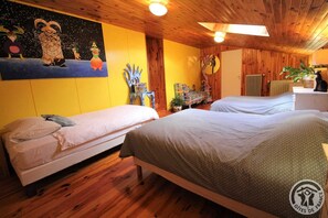 4 chambres, fer et planche à repasser, Wi-Fi gratuit