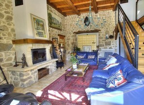 Living area - Le Paradis Perdu - SAINT-IGNY-DE-VERS (SAINT-IGNY-DE-VERS)