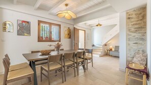 Dining - Casa Manuela Montefrío by Ruralidays (Granada)