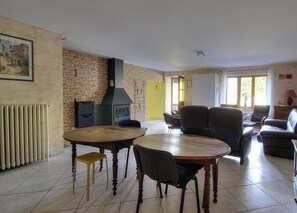 Interior - La Roue à Aubes - LONGES (LONGES)