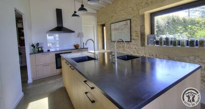 La Grande Maison sur la Colline - Boistrolles