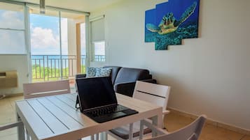 Apartment, Balcony, Ocean View | Dining