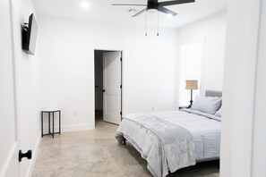 2 Schlafzimmer, Bügeleisen/Bügelbrett, WLAN, Bettwäsche