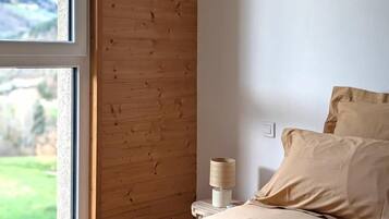 3 slaapkamers, reisbedje, internet