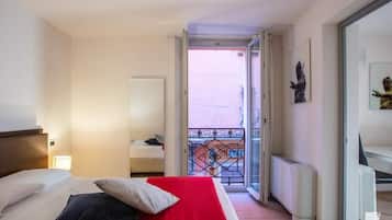 Apartment, Stadtblick | Bügeleisen/Bügelbrett, kostenloses WLAN