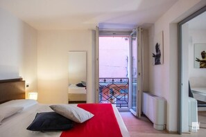 Apartment, Stadtblick | Bügeleisen/Bügelbrett, kostenloses WLAN