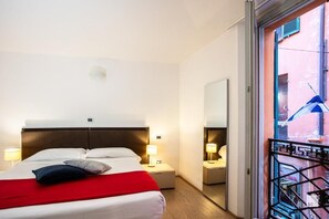 Strykejern/-brett og wi-fi (inkludert)