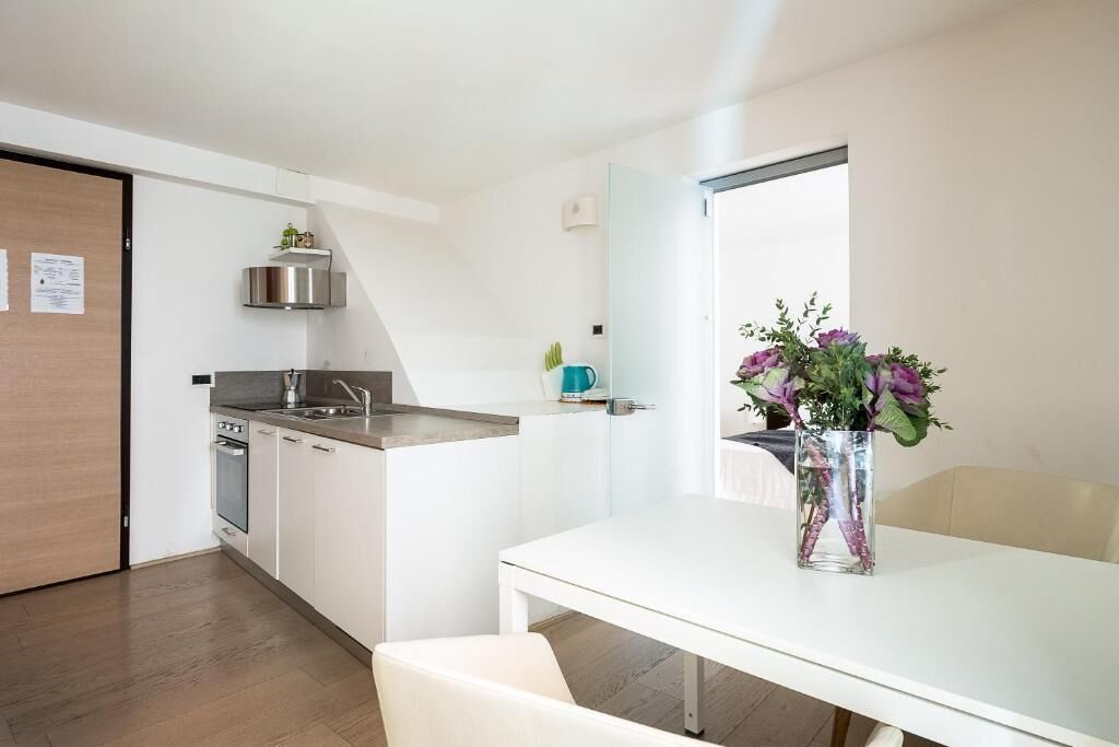 Appartamento, vista città | Cucina privata