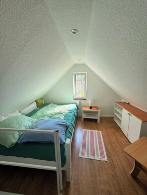 1 slaapkamer, reisbedje, gratis wifi, beddengoed