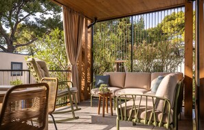 Terrace/patio - Amazing (sta)caravan in Banjol (Banjol)