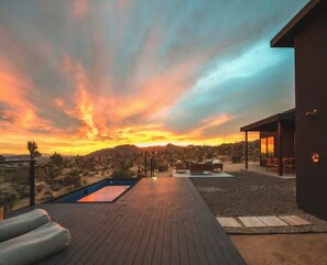 Terrace/patio - San Junipero, Spa, Modpool, Firepit, Stars & Views (Joshua Tree)